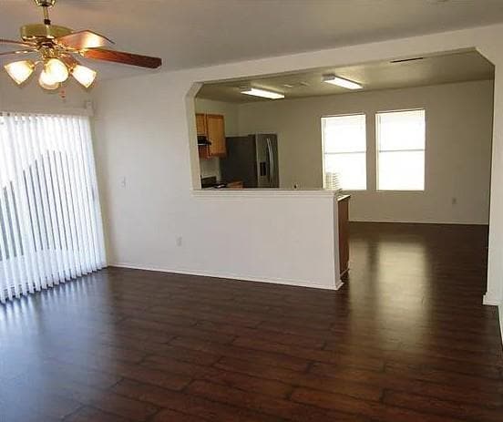 Building Photo - 12500 Campana Dr