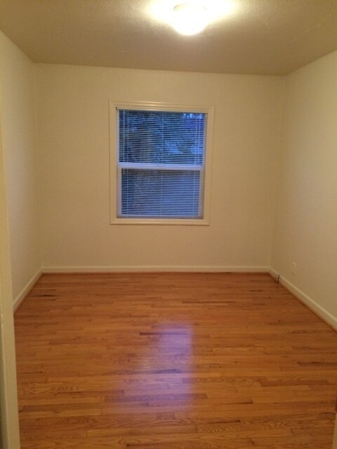 Building Photo - Overlook-Arbor Lodge Courtyard 4-plex Spac...