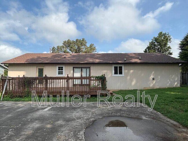 Building Photo - 6436 Tewksbury Dr NW
