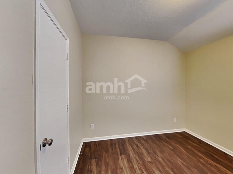 Building Photo - 21706 Oakbridge Park Ln