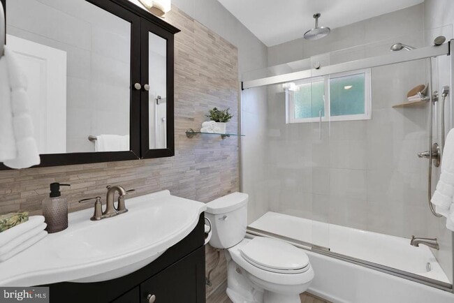 Building Photo - 6313 Tone Dr