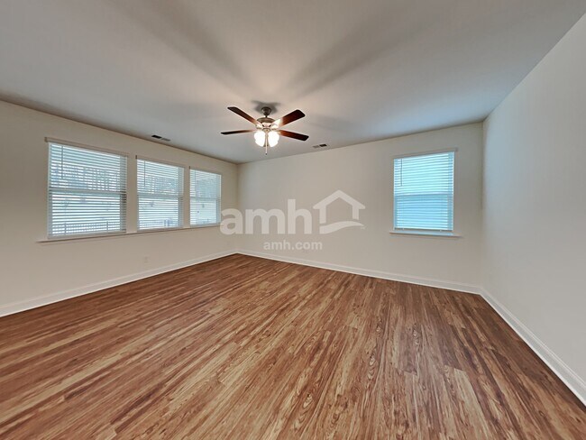 Building Photo - 114 Ashton Dr