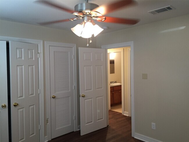 Building Photo - 4031 Ward St