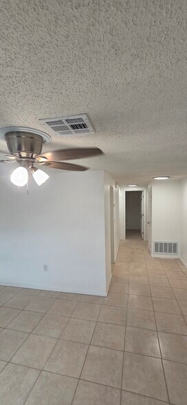 Building Photo - 4928 Getner St