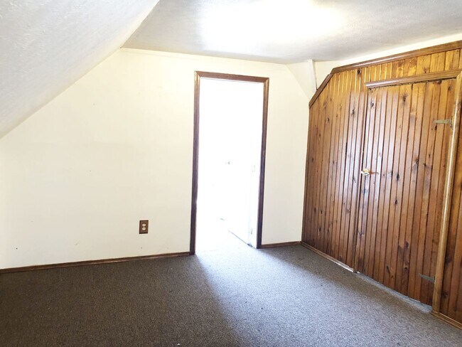 Building Photo - 12905 Forest