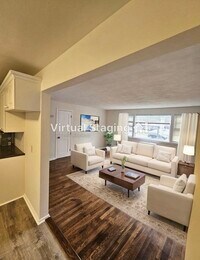 Building Photo - 670 Main St