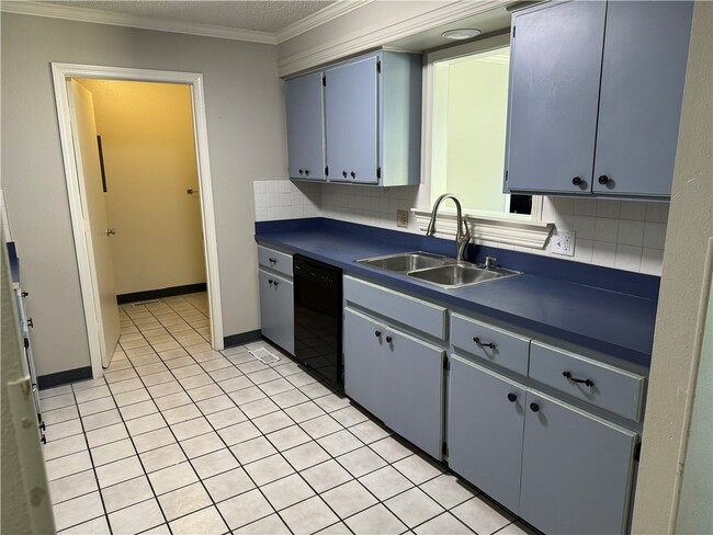 Building Photo - 1114 Mockingbird Ln