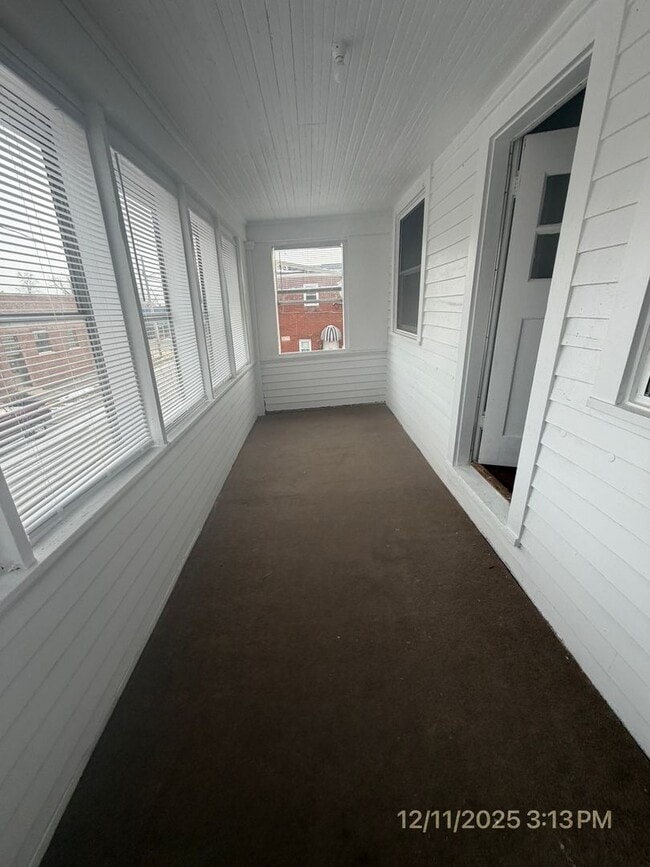 Building Photo - 2311 California Ave