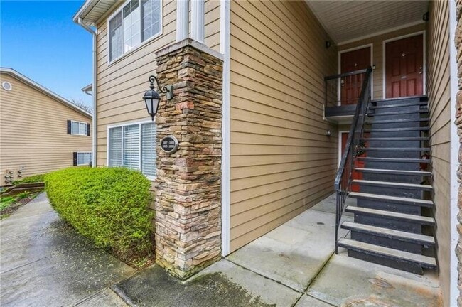 Building Photo - 1468 Briarwood Rd NE
