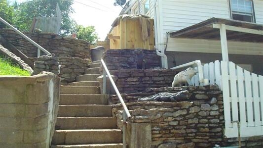 Building Photo - 301 Main St