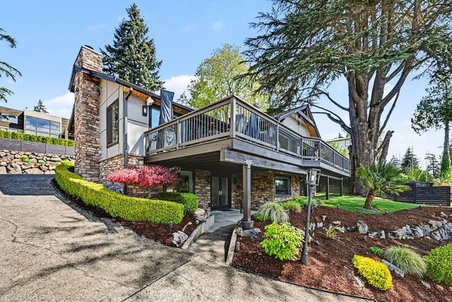 Building Photo - 9544 Lake Washington Blvd NE