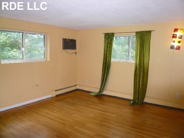 Building Photo - 73 Charlesbank Rd