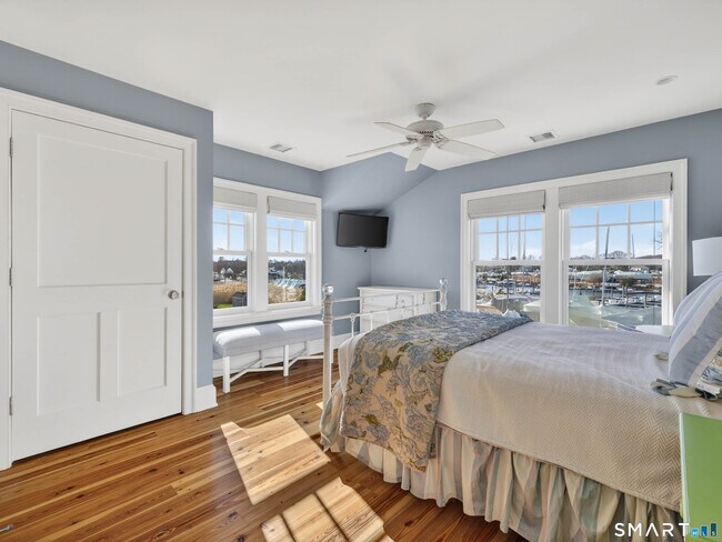 Building Photo - 505 Seaside Ave