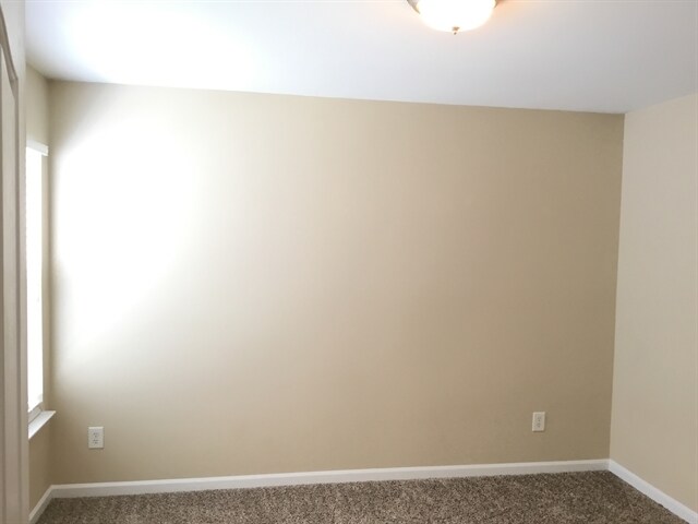 Building Photo - 107 Rosemont Ln