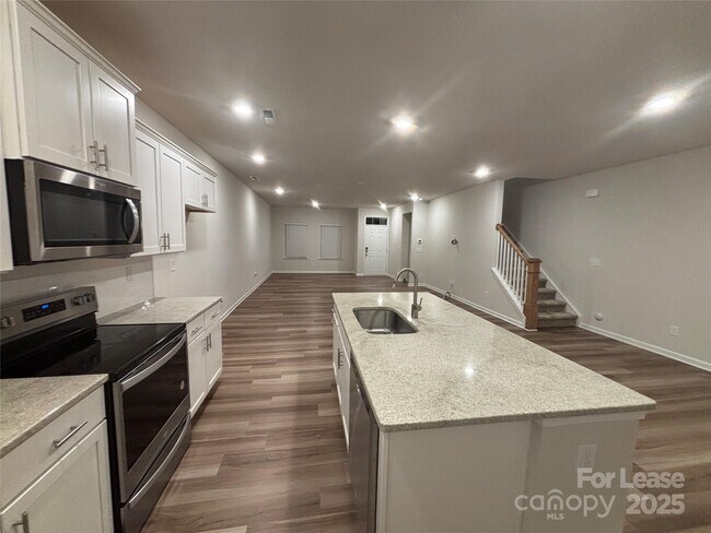 Building Photo - 414 Sagecroft Ln