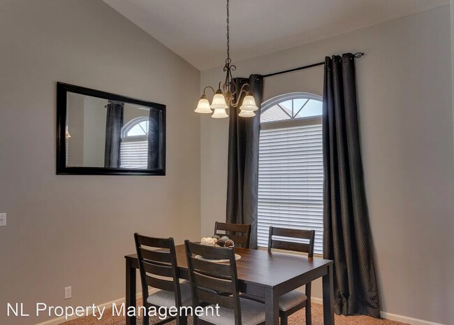 Building Photo - 5 br, 3 bath House - 19617 Poppleton Ave