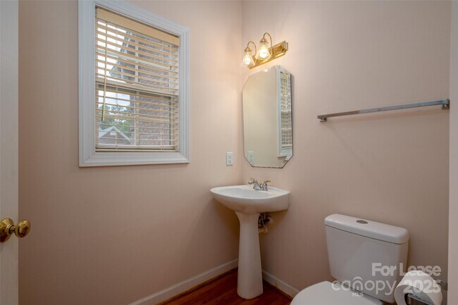 Building Photo - 11520 McGinns Trace Ct