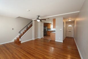 Building Photo - 209 Guthrie Ave