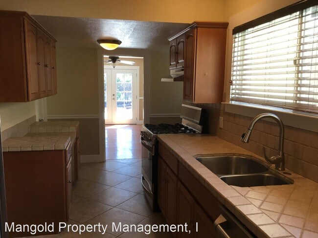 Building Photo - 4 br, 2 bath House - 48 Pine Street