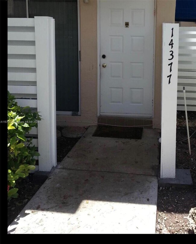 Primary Photo - 14377 SW 97th Terrace