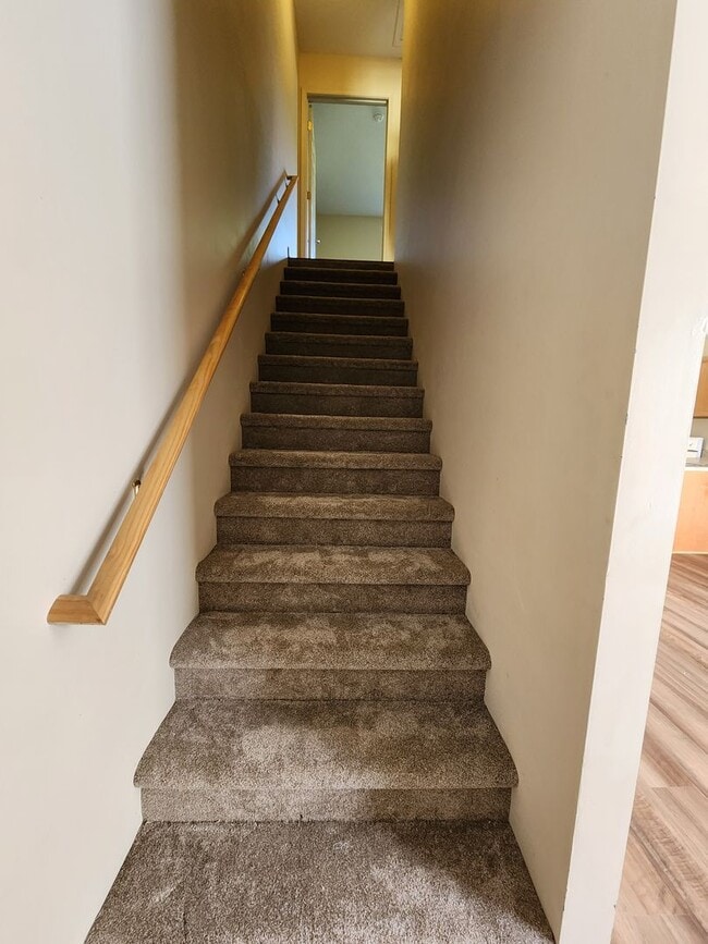 Building Photo - Townhouse Rental-Fletcher, NC