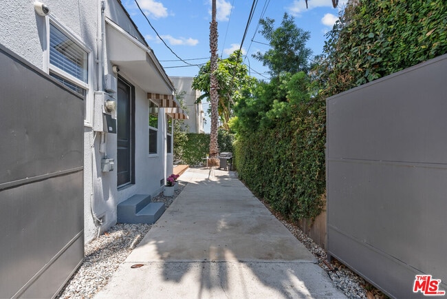 Building Photo - 4417 W 29th St