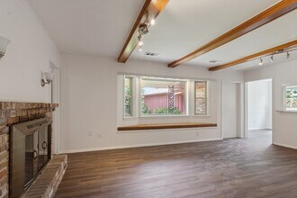Building Photo - 5647 Lymbar Dr