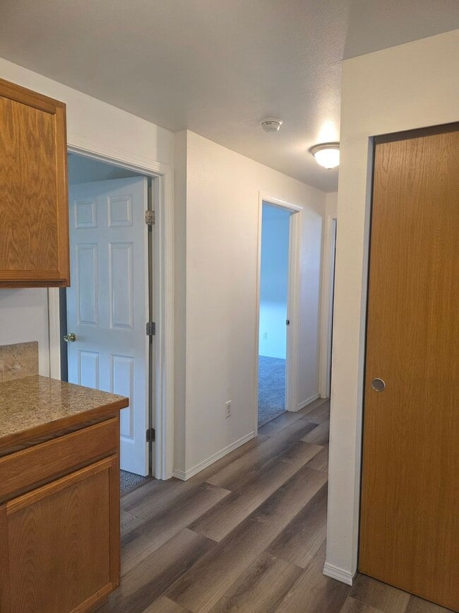 Building Photo - 2 bed 1 bath duplex in the country with park like setting close to town