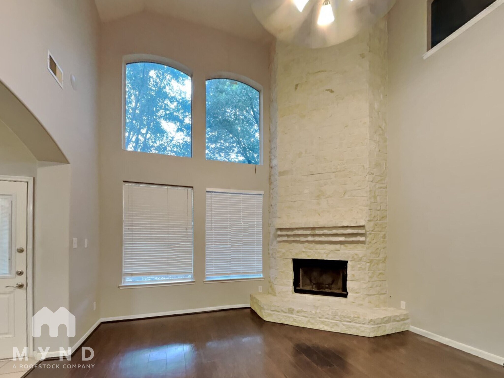 Building Photo - 1003 Summer Wood Blvd