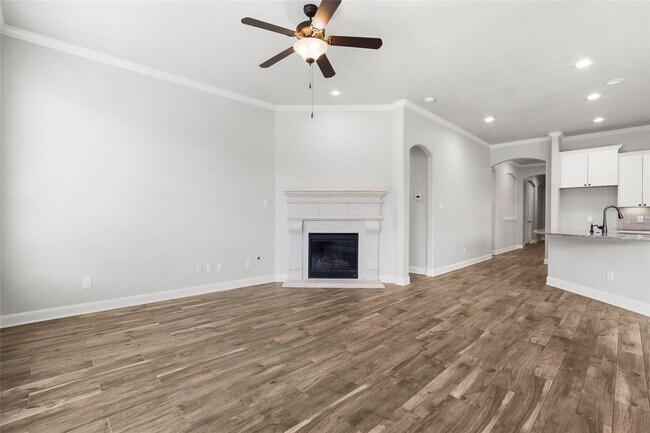 Building Photo - 38 Estherwood Pl