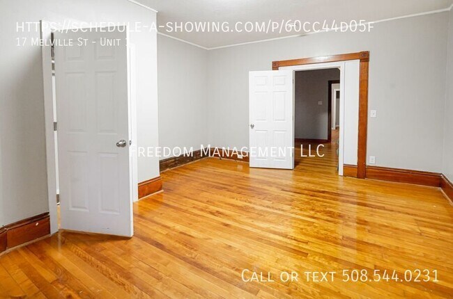 Building Photo - 17 Melville St