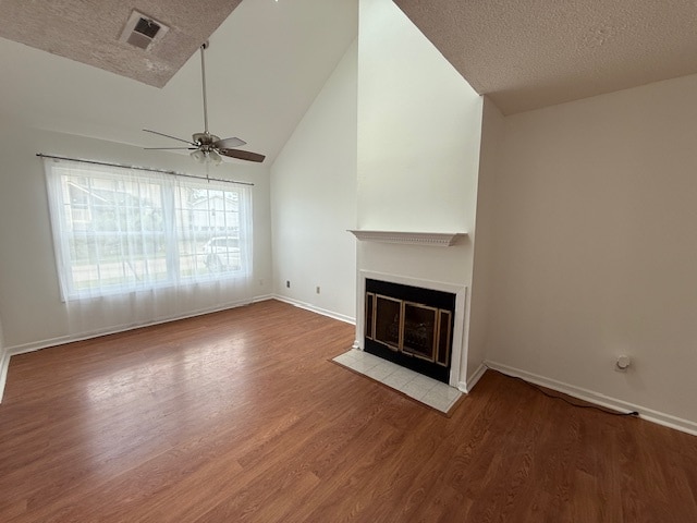 Building Photo - 310 Lakeside Dr