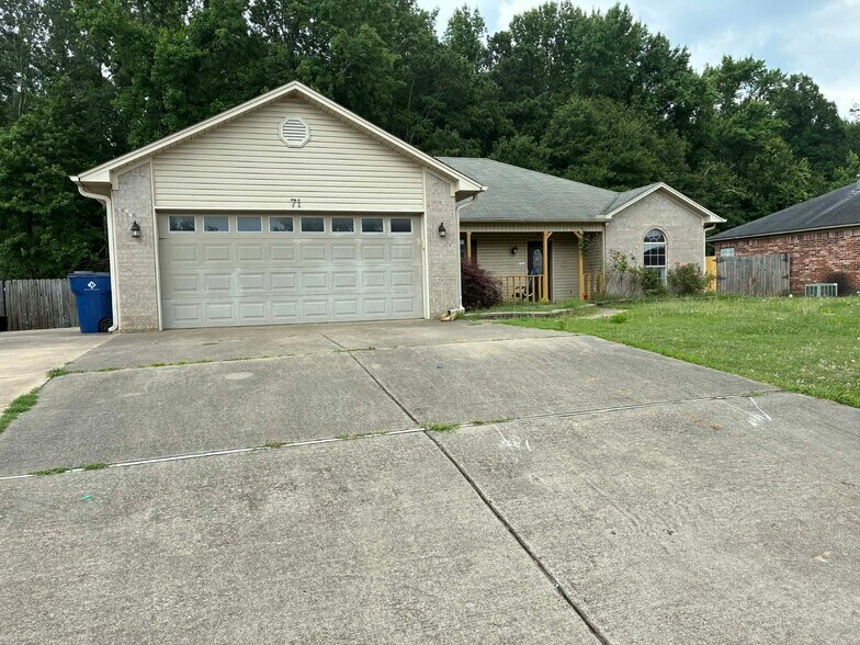 Building Photo - 71 Rosebud Cir