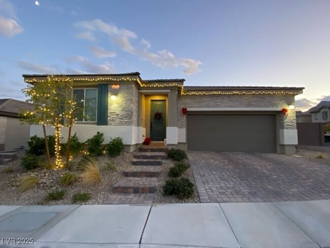 Building Photo - 10777 Princeton Bluff Ln