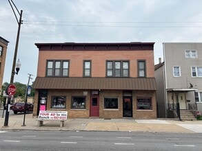 Building Photo - 10401 S Ewing Ave