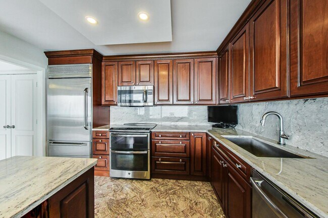 Building Photo - 155 N Harbor Dr