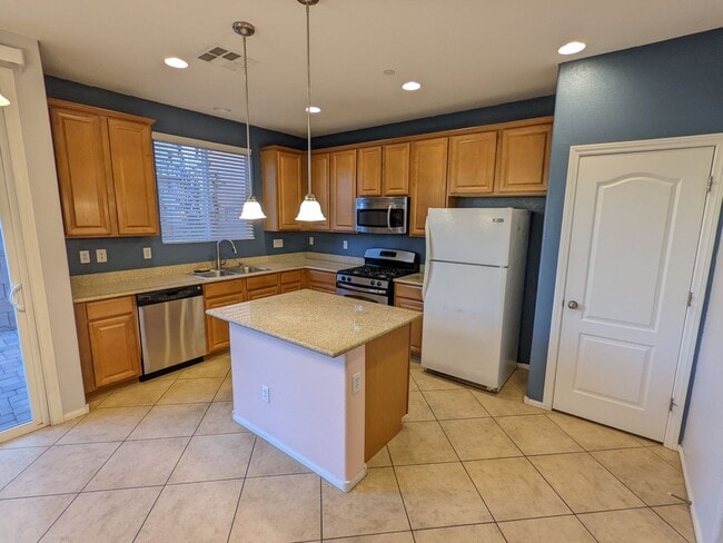 Building Photo - 9053 Stone Cabin Ct