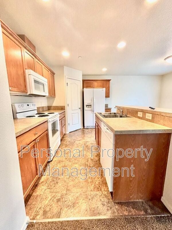 Building Photo - 3371 NW 47th Dr