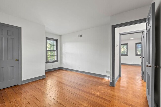 Building Photo - 251 S Jefferson St