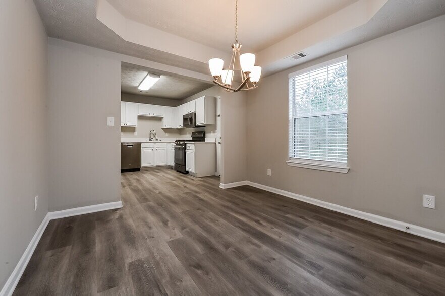 Building Photo - 5660 Black Berry Row