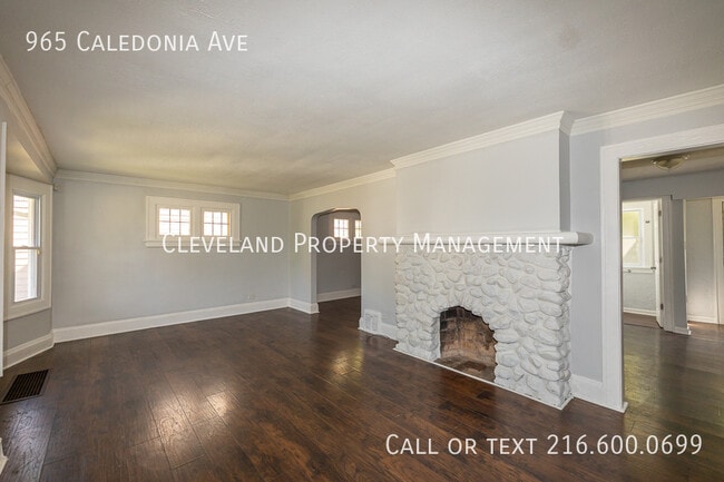 Building Photo - 965 Caledonia Ave