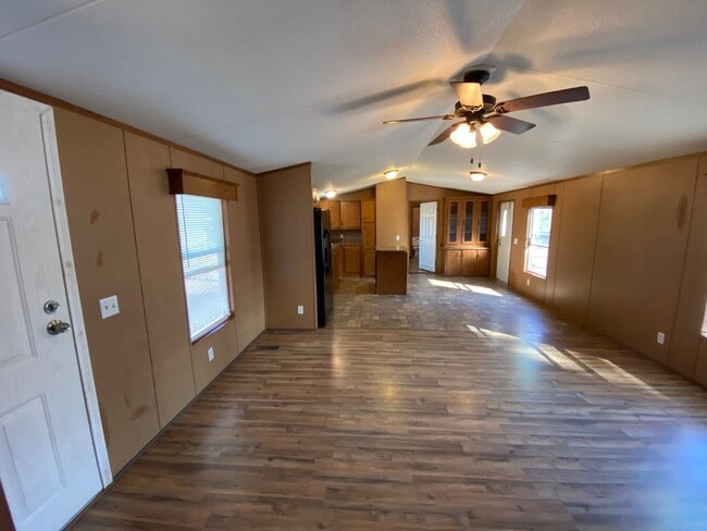 Building Photo - 177 Pine Hill Loop