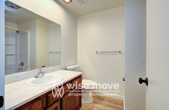 Building Photo - Newly Renovated 3 bedroom with HUGE yard