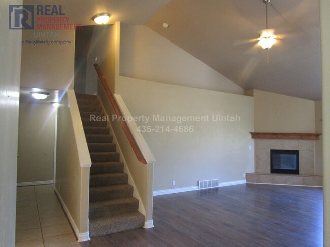 Building Photo - Beautiful 6 bedroom, 3 Bath, 3 Car Garage ...