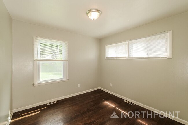 Building Photo - 3 BR/1.5BA | Newly Renovated Single Family Home | 1-Car Covered Parking | Gated backyard