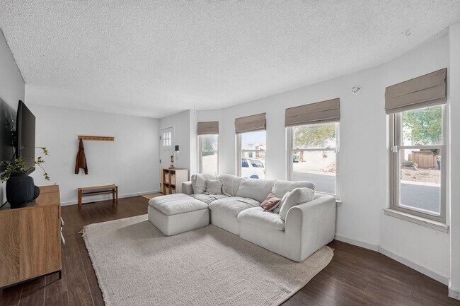 Building Photo - 4830 S Richfield Cir