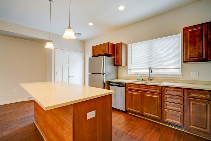 Building Photo - 4362 Eagle Ridge Ln