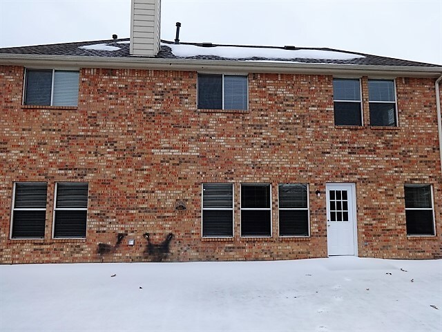 Building Photo - 5112 Parkplace Dr