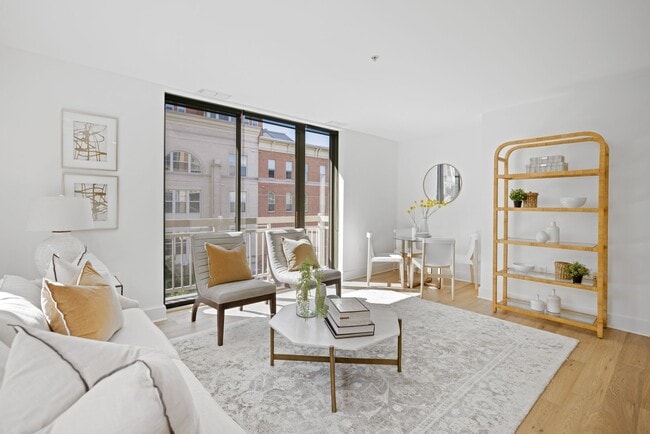 Building Photo - The Hartford | 2 Bed | 2 Bath | 1,100 Sf | 1 Private Balcony | 1 Garage Parking