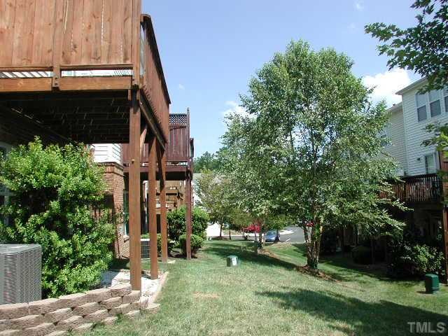 Building Photo - 7030 Mead Ln